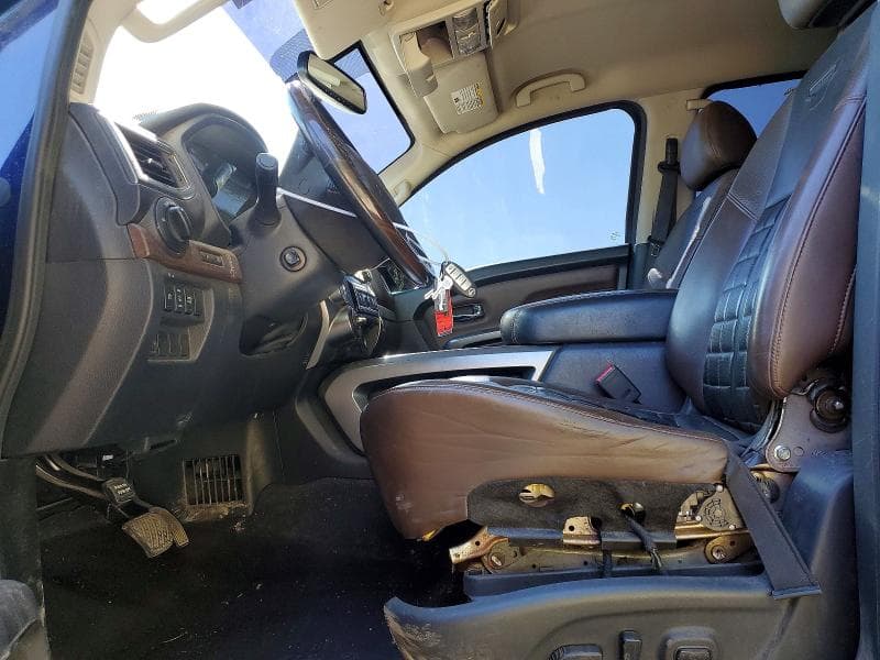 2017 NISSAN TITAN S 7