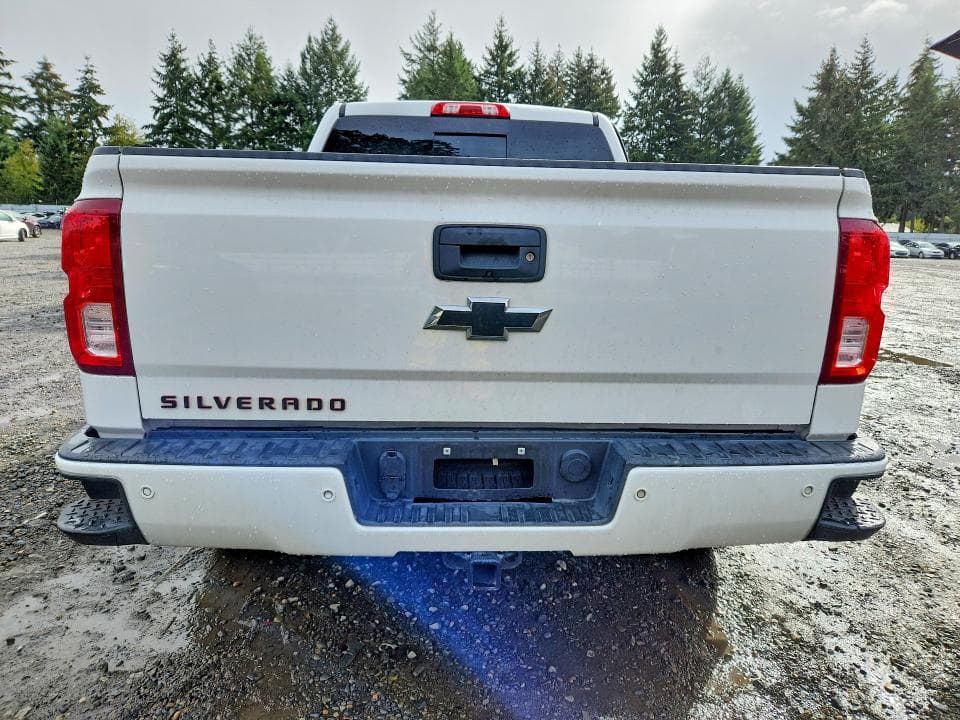 2017 CHEVROLET SILVERADO K1500 LTZ 6