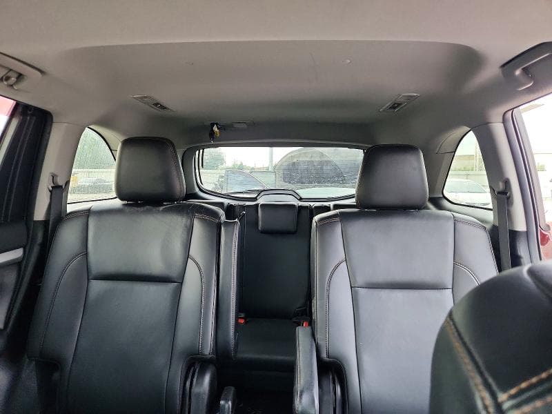 2019 TOYOTA HIGHLANDER XLE 10