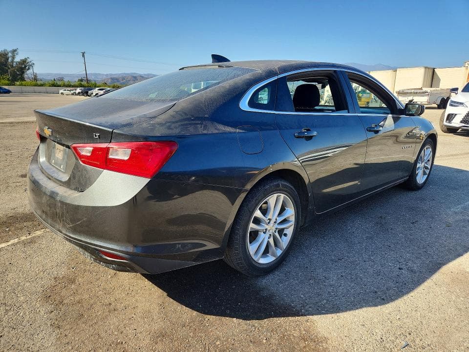 2017 CHEVROLET MALIBU LT 3