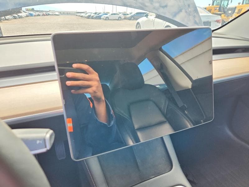 2022 TESLA MODEL 3 9