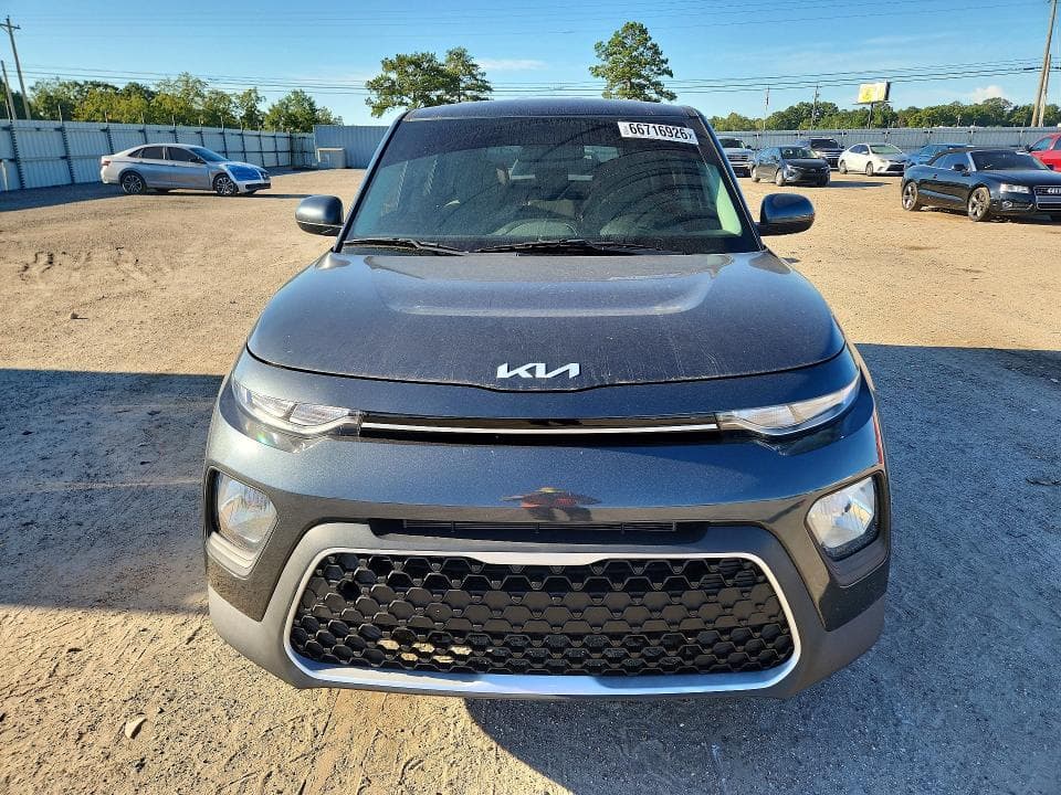 2022 KIA SOUL LX 5