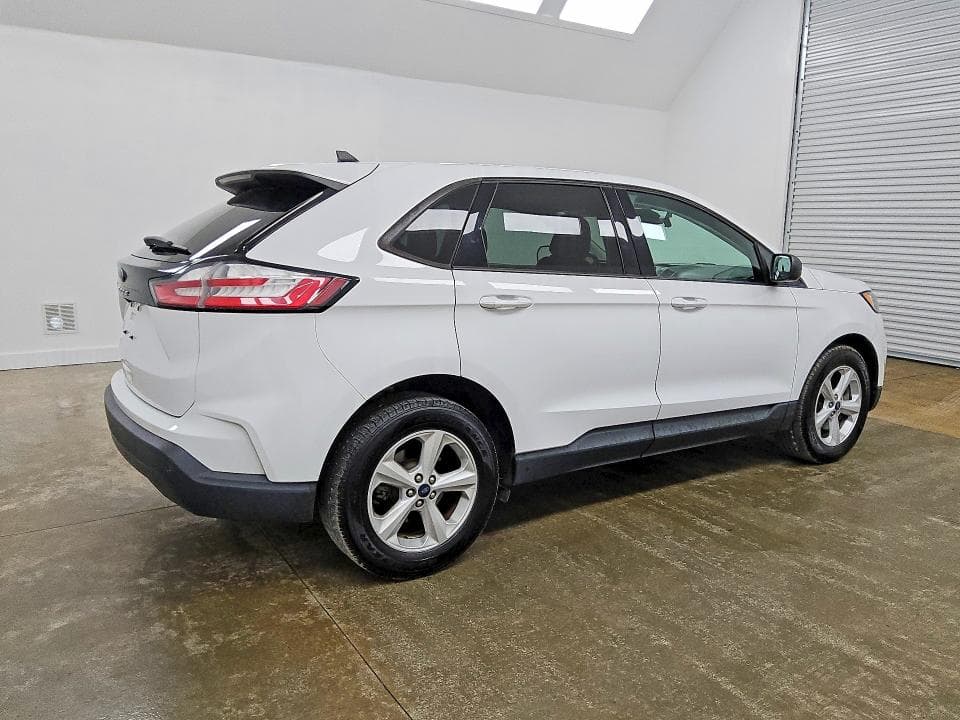 2021 FORD EDGE SE 3