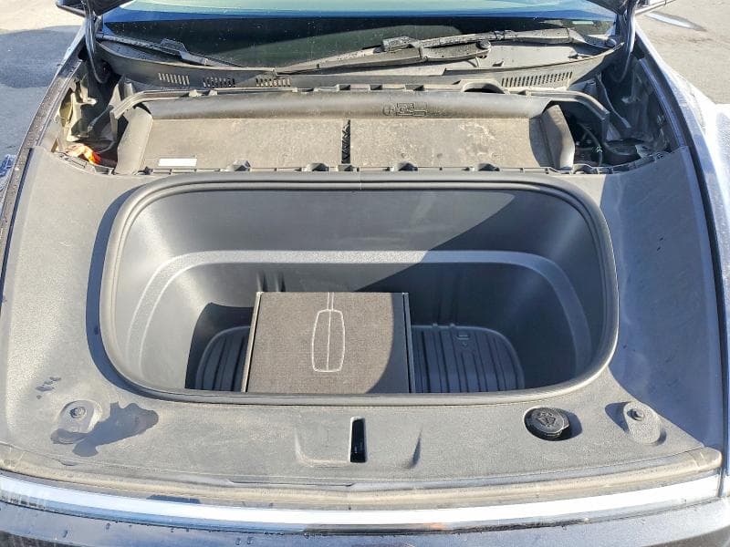 2026 TESLA MODEL Y 11