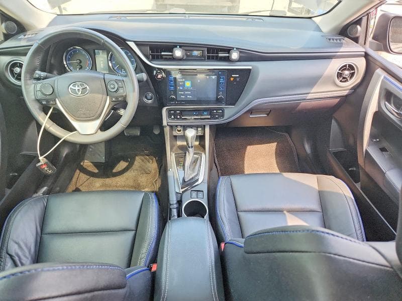2017 TOYOTA COROLLA XSE 8