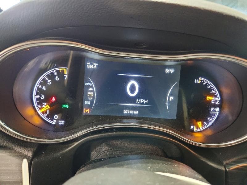 2022 JEEP GRAND CHEROKEE LAREDO E 9