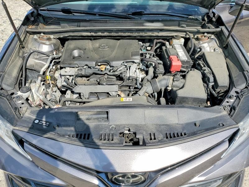 2019 TOYOTA CAMRY LE 11