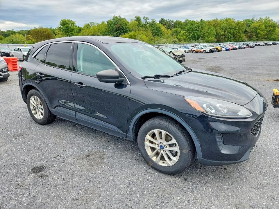 2022 FORD ESCAPE SE 4