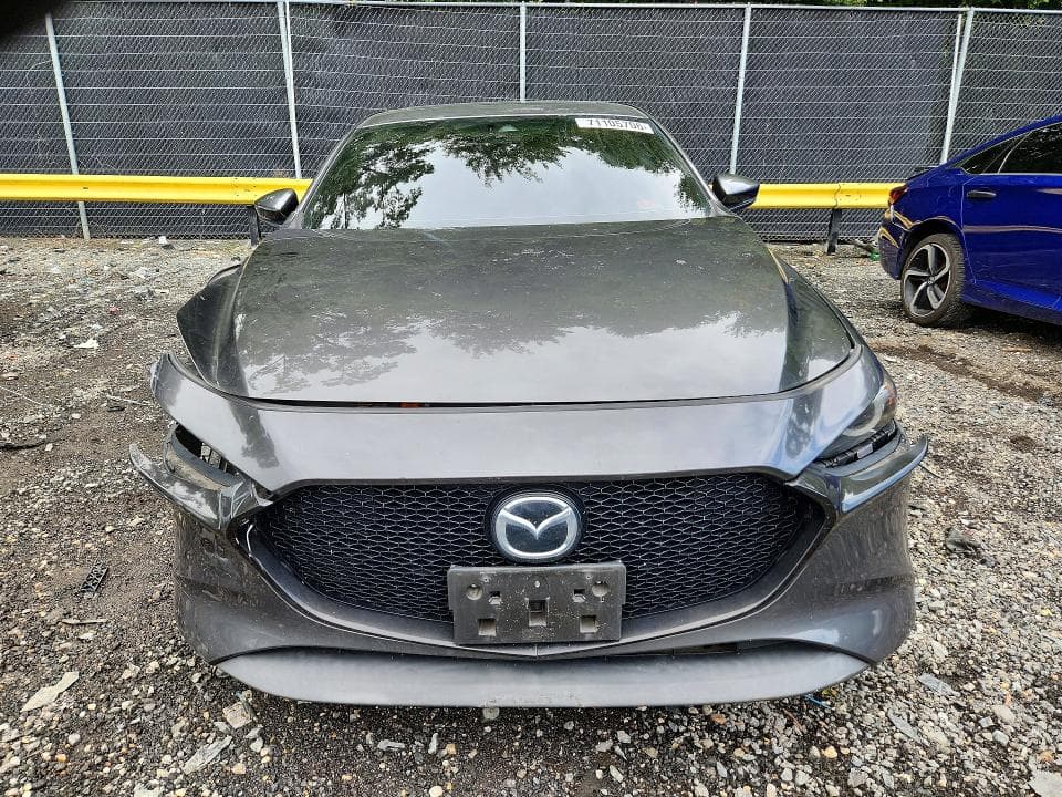 2019 MAZDA 3 PREMIUM 5