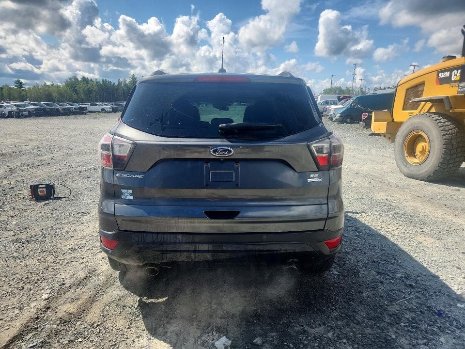 2017 FORD ESCAPE SE 6