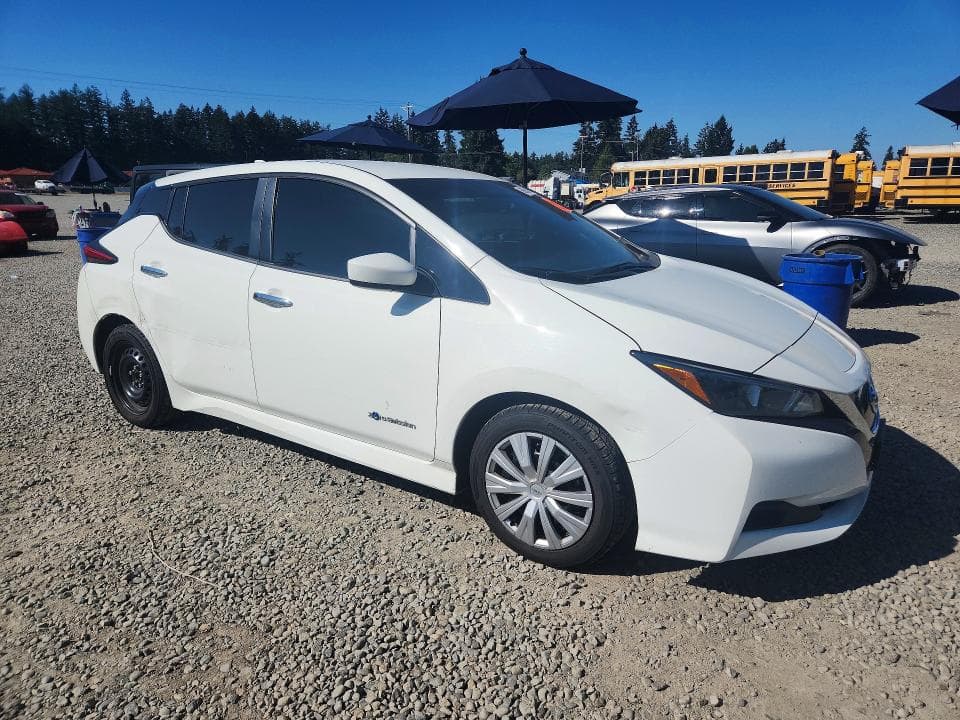 2019 NISSAN LEAF S 4