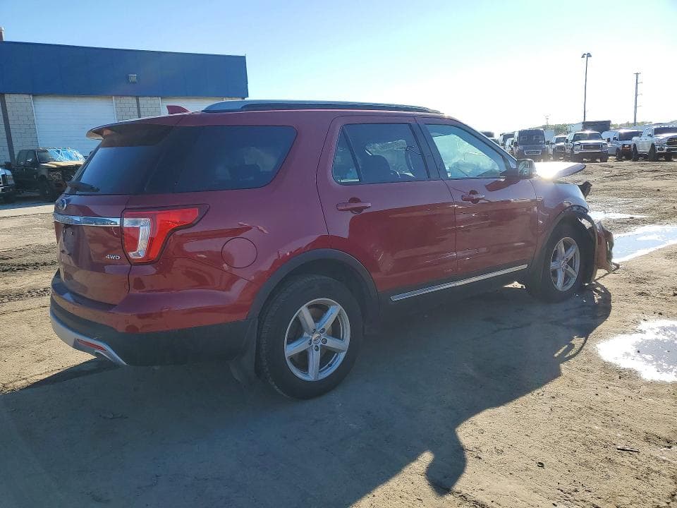 2017 FORD EXPLORER XLT 3