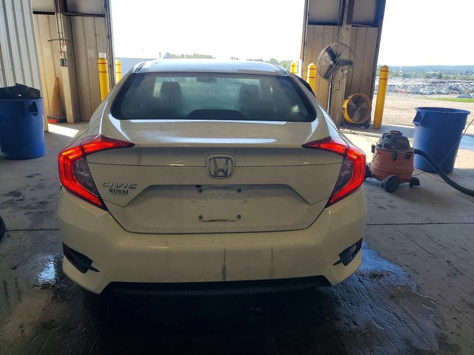 2018 HONDA CIVIC EX 6