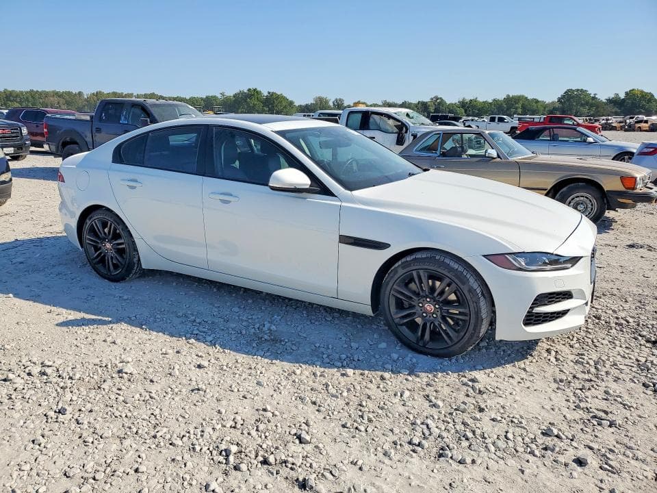 2020 JAGUAR XE S 4