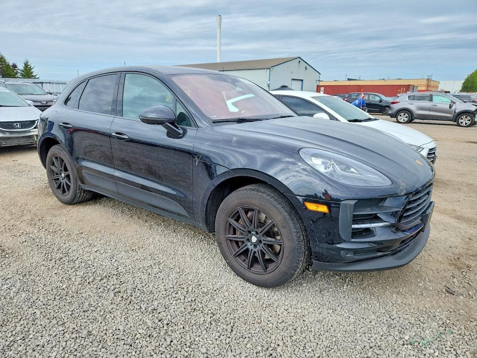 2021 PORSCHE MACAN 4