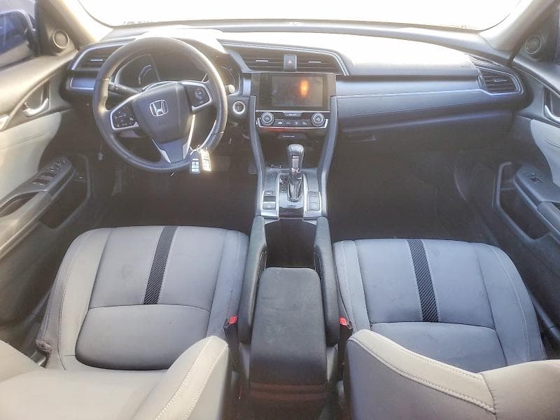 2017 HONDA CIVIC EX 8