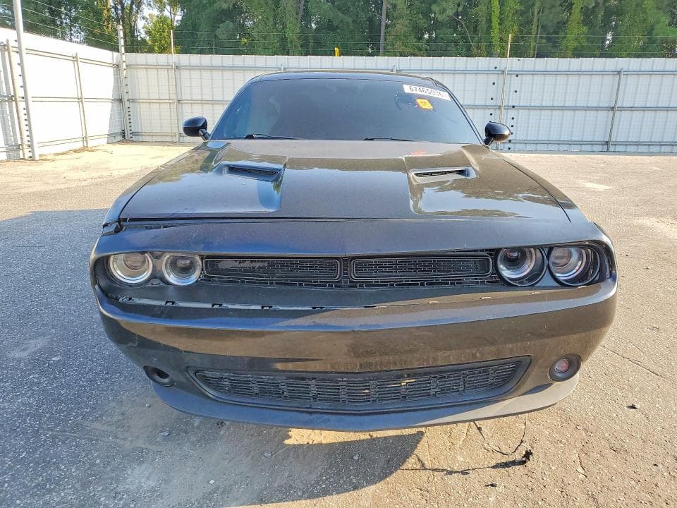 2021 DODGE CHALLENGER SXT 5