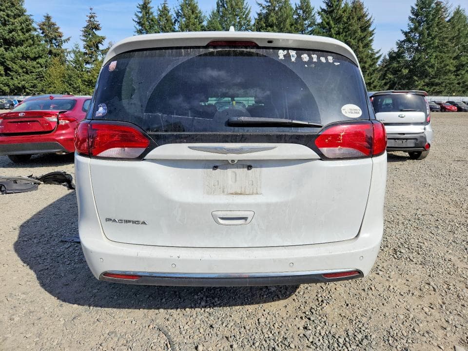 2017 CHRYSLER PACIFICA TOURING L 6