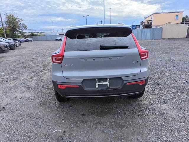 2026 VOLVO XC40 PLUS 6