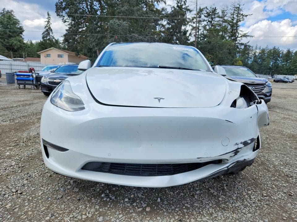 2022 TESLA MODEL Y 5