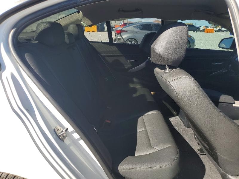 2018 BMW 320 I 10
