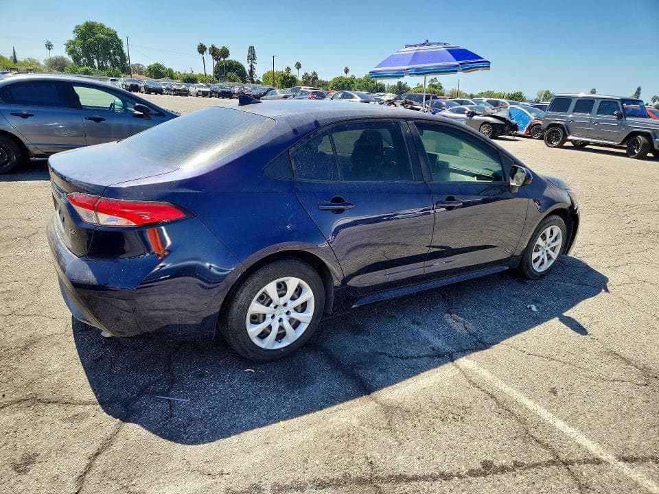 2020 TOYOTA COROLLA LE 3
