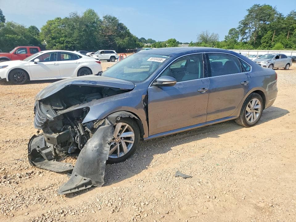 2018 VOLKSWAGEN PASSAT SE - 1