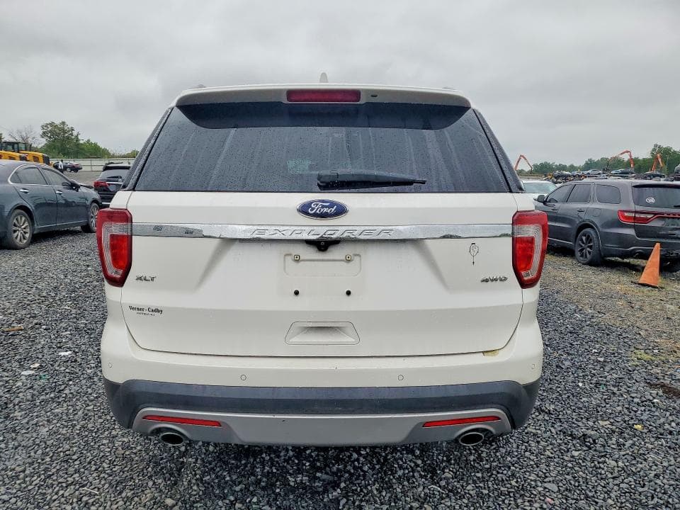 2017 FORD EXPLORER XLT 6