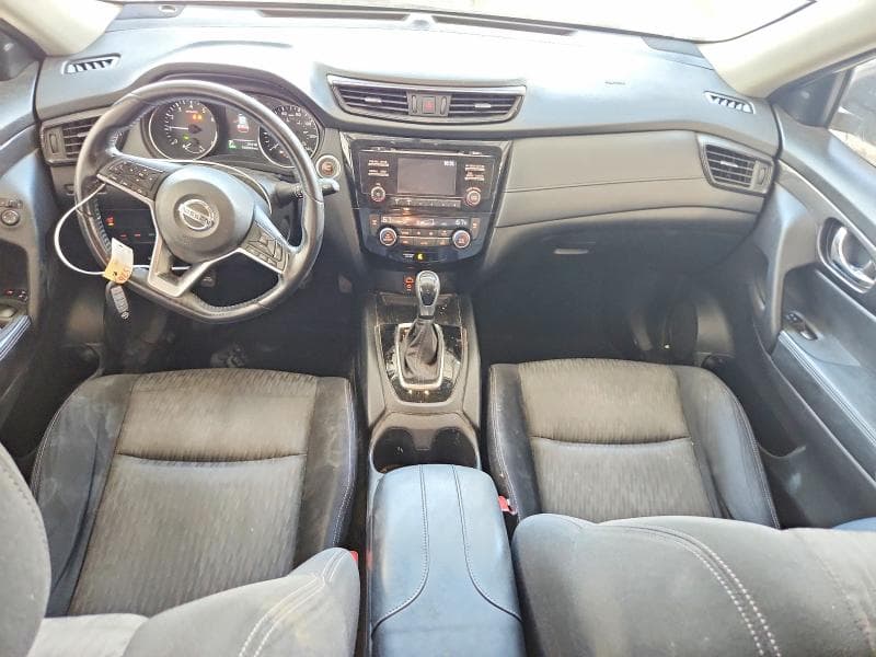 2017 NISSAN ROGUE SV 8