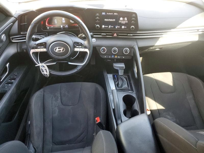 2024 HYUNDAI ELANTRA SEL 8