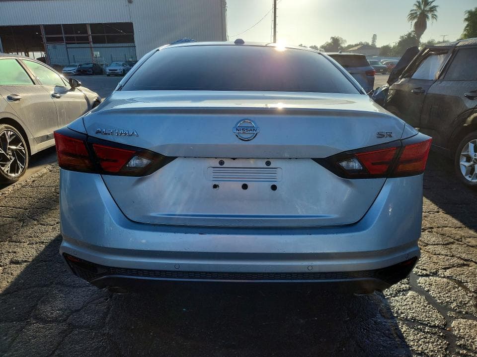 2021 NISSAN ALTIMA SR 6