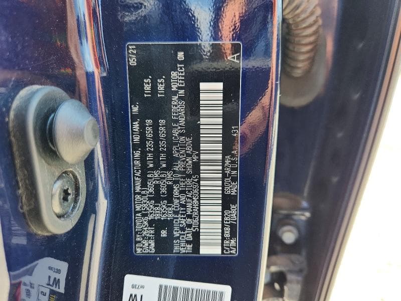 2021 TOYOTA HIGHLANDER XLE 13