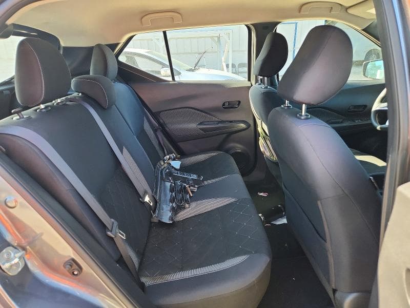 2019 NISSAN KICKS S 10