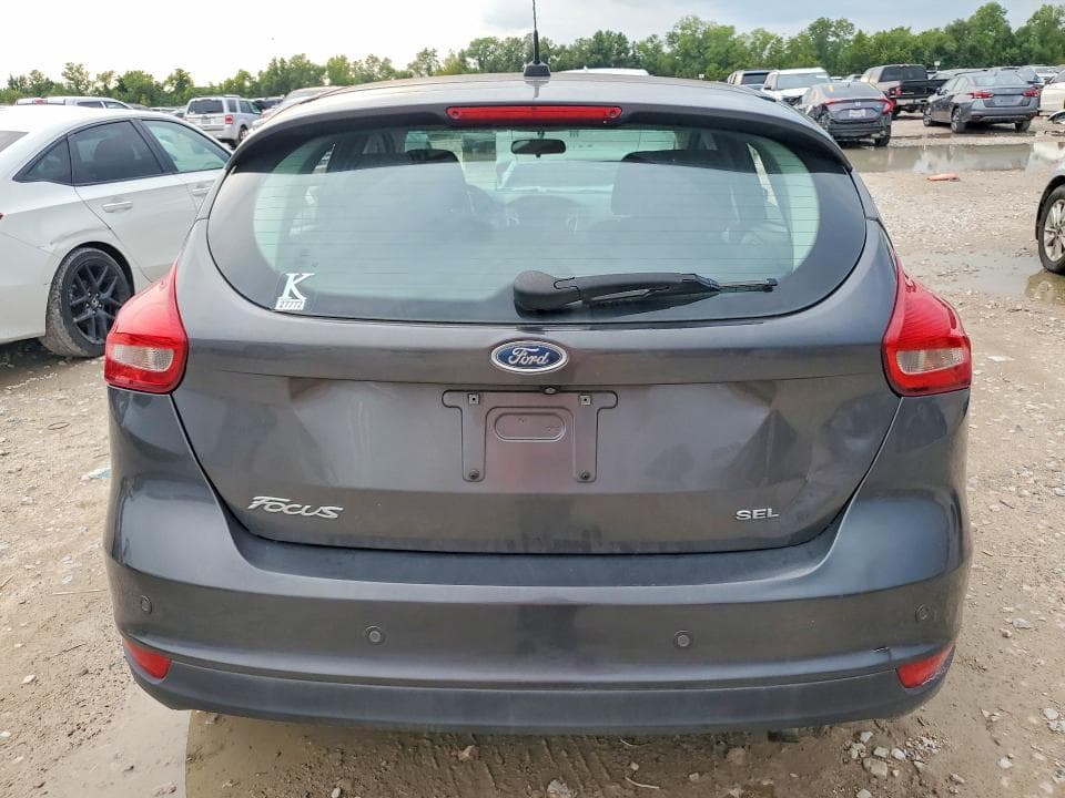 2017 FORD FOCUS SEL 6
