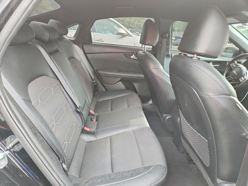 2023 KIA FORTE GT LINE 10
