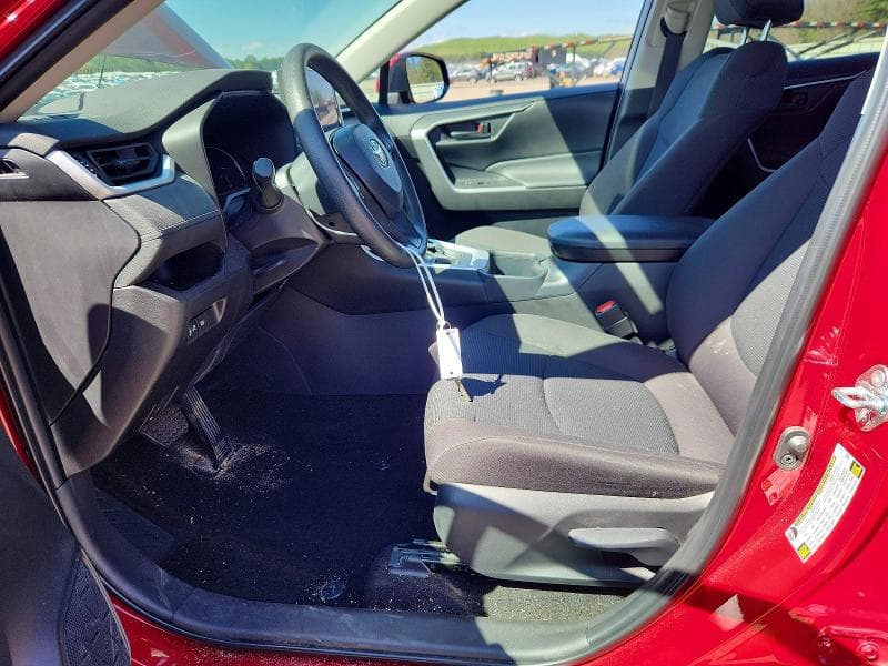 2025 TOYOTA RAV4 LE 7