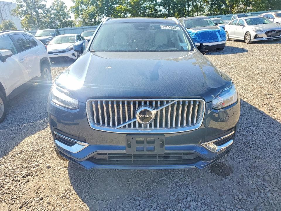 2025 VOLVO XC90 CORE 5