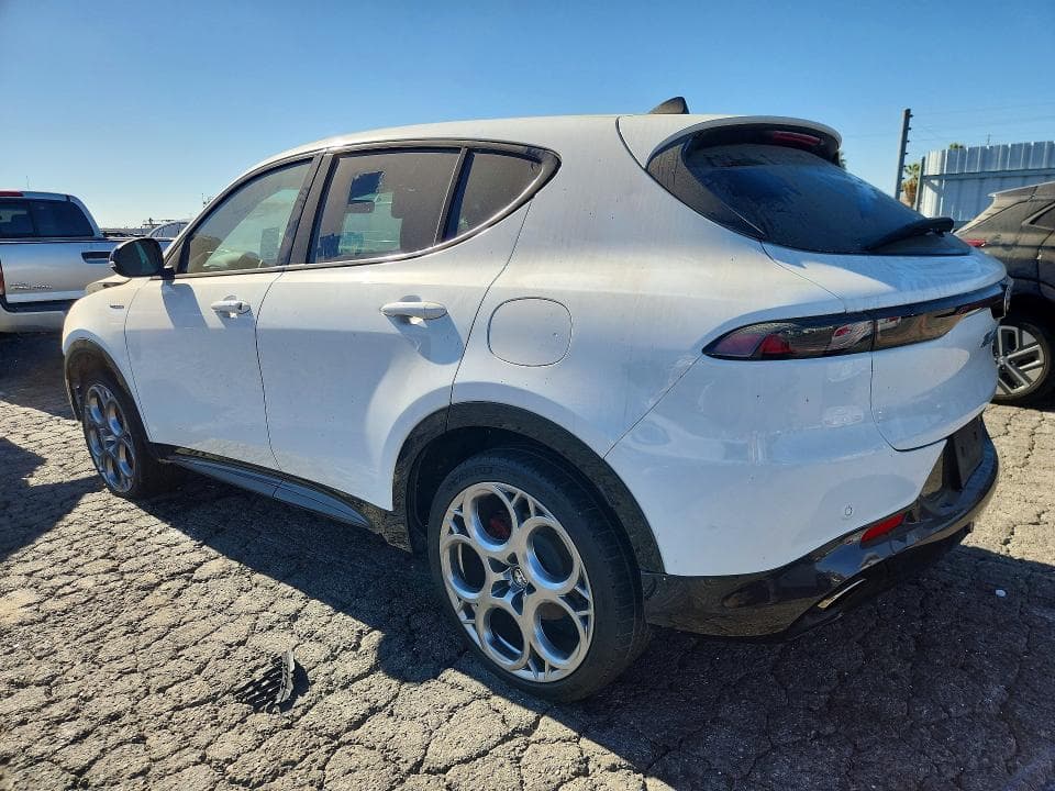 2024 ALFA ROMEO TONALE VELOCE 2