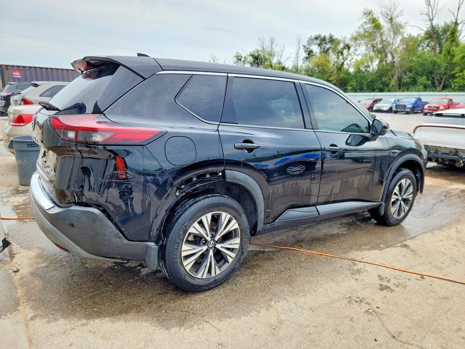2021 NISSAN ROGUE SV 3