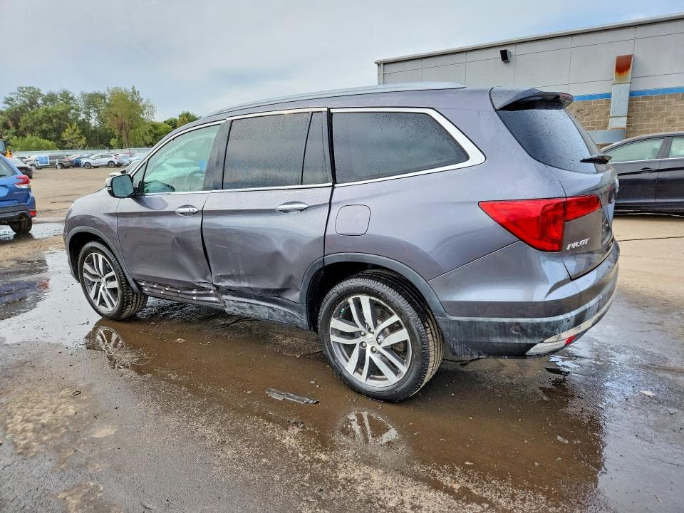 2017 HONDA PILOT TOURING 2