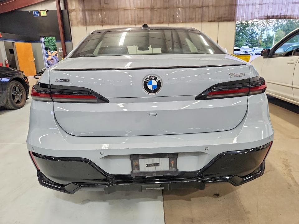 2026 BMW 740 XI 6