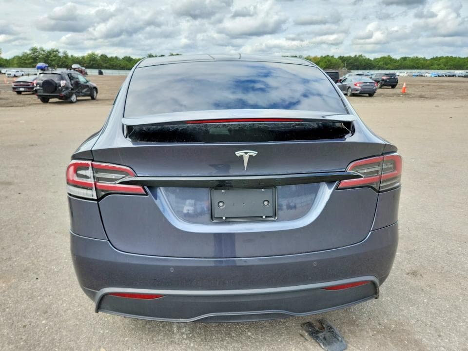 2022 TESLA MODEL X 6
