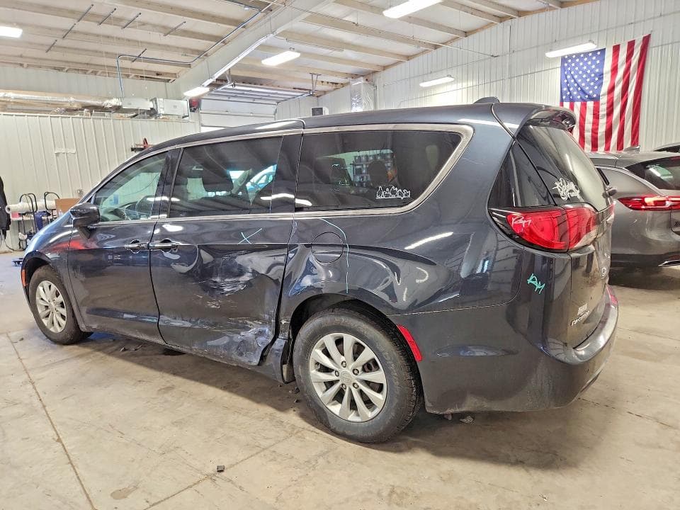 2019 CHRYSLER PACIFICA TOURING PLUS 2
