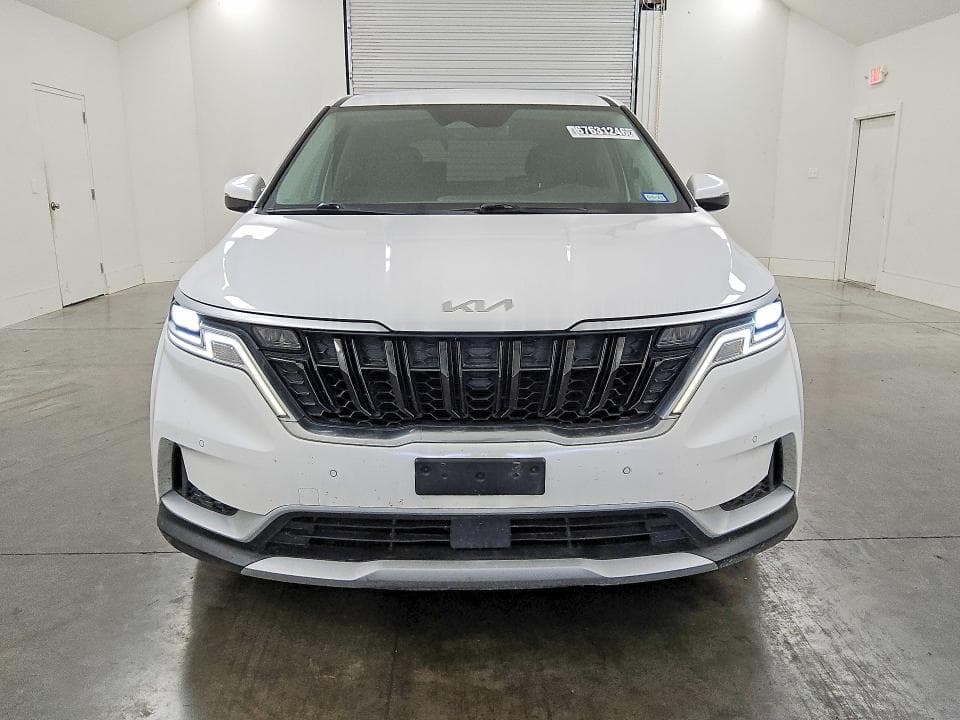 2022 KIA CARNIVAL EX 5