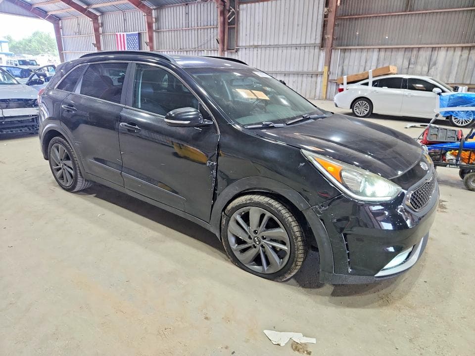 2017 KIA NIRO EX 4