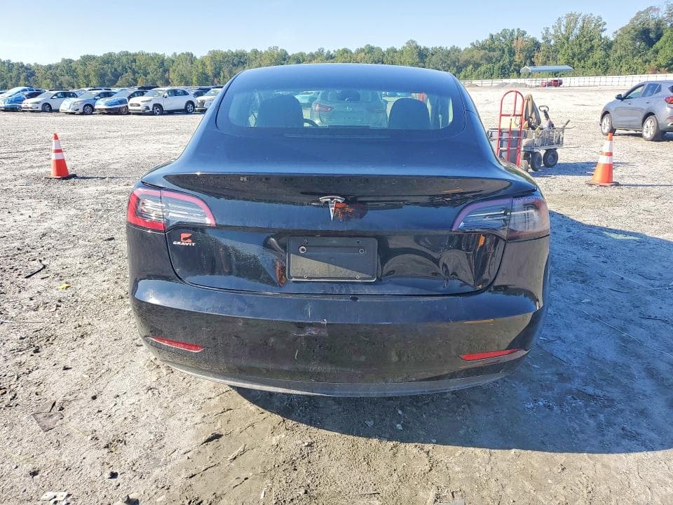 2019 TESLA MODEL 3 6