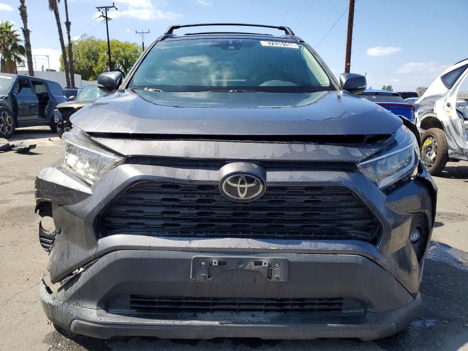 2021 TOYOTA RAV4 XLE 5