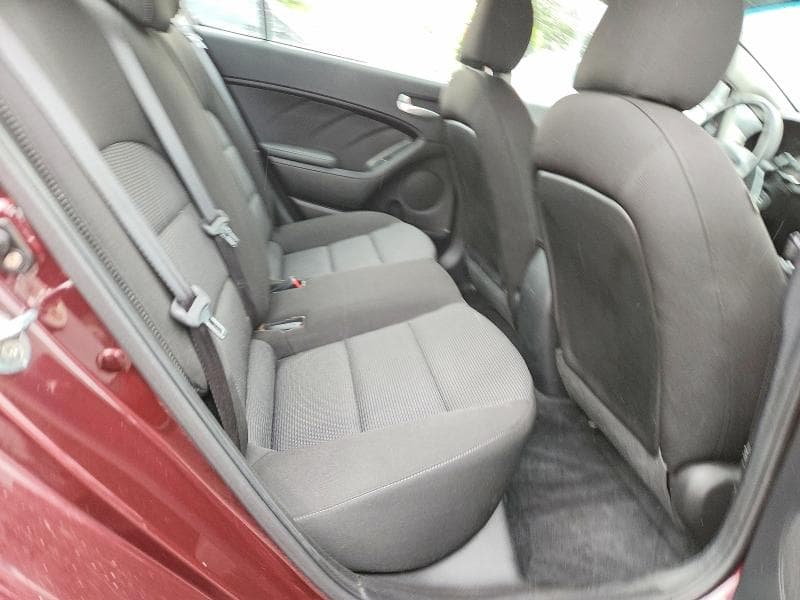 2017 KIA FORTE LX 10