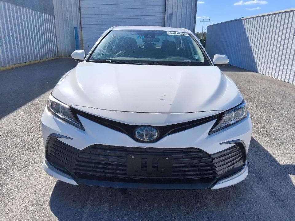2021 TOYOTA CAMRY LE 5