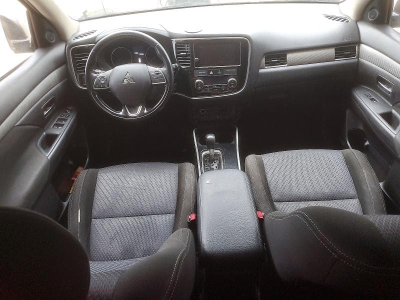2018 MITSUBISHI OUTLANDER SE 8